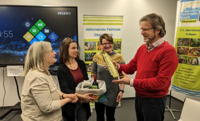 Kreisverkehr mit Fairtrade-Stadt-Logo